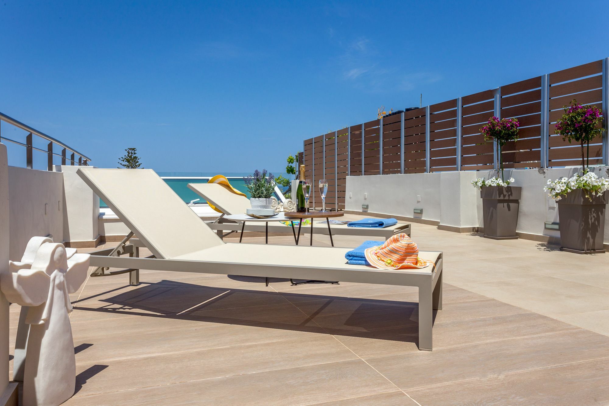 Angels Suites Platanés Exterior foto